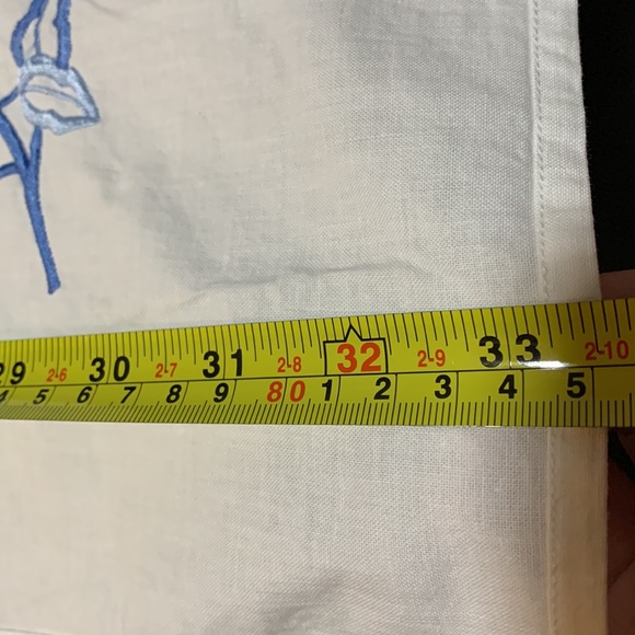 ☀️Weekend SALE☀️Home styling 🪻April Cornell Embroidered Tablecloth - Picture 5 of 6